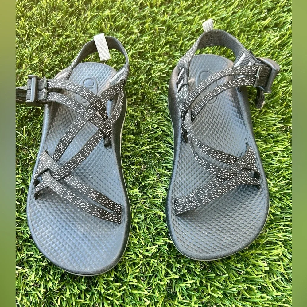 Chaco Kids Black/White Print Sandals‎ SZ 4